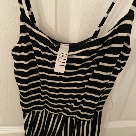 Striped Romper - Picture 3 of 4